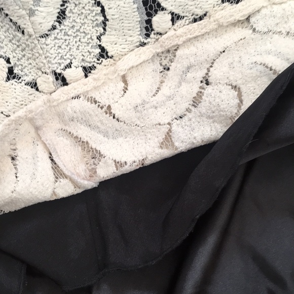 Style Saint White and Black Crop Lace Tank Size Small - Picture 7 of 7